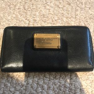 EUC Marc by Marc Jacobs Zip large wallet